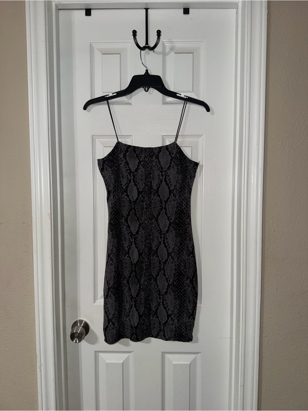 Express Women's Snake-Print Spaghetti Strap Dress - Black